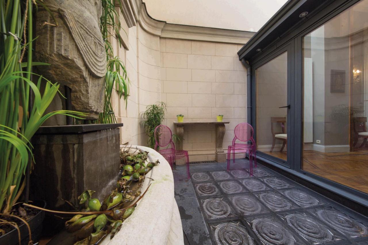 Louise Sur Cour Bed & Breakfast Saint-Gilles