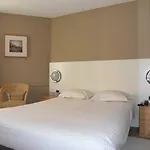 Hotel Lambeau