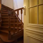 Room With A Private Bathroom In Eu District
