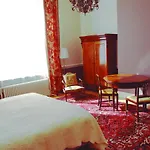 Louise Chatelain Gasthuis 3*