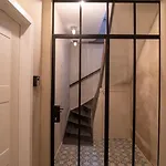 Private En-Suite Room In The Heart Of Le Sablon