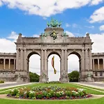 Classy Apartment At European Quarter