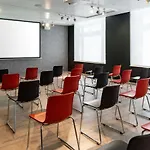 Radisson RED Brussels