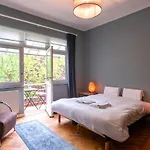 Lovely Roosevelt Residence
