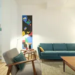 Superb 1 Bedroom Apartment With Garden At Chatelain