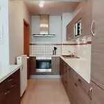 Appartement Cozy 2 Bedroom - Metro Montgomery Brussel