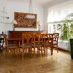 Elegance ,Space & Luxury In Brussels