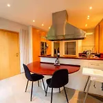 Havre De Paix A Bruxelles :Piscine, Sauna, Jacuzzi