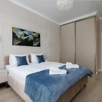 Welcome To Brussels Central Apartment
