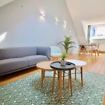 Heart Of Grand Place - Stunning 2Br Duplex