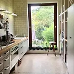 Spacious In Brussels, Large Private Garden * Brussel