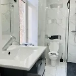 Appartement Renove Et Radieux A Brussel