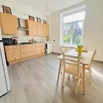 Renove Et Radieux A Brussel