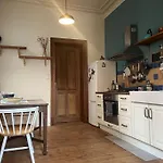 Nina\'S Place In The City Center