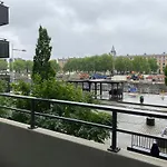 Appartement Residentiel Tour Et Taxis Et Parking