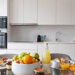 Spacious Duplex 1Bd Room - Ch7