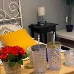 Superbe Appartement Full Equipe Avec Une Cour Exterieur