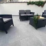 Superbe Appartement Full Equipe Avec Une Cour Exterieur