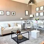 Apartment Close To Nato