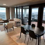 Luxurious Apartment In City Center