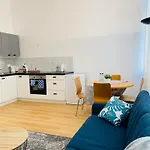 Appartement Calme Et Lumineux A Uccle Brussel
