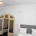 Appartement Confort Accueillant 8 A 10 Personnes - Hebergement Touristique A Bruxelles