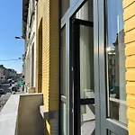 Midi Cozy Apartment