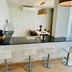 Penthouse Grand Place - 2Bd - 200Sqm Terrace