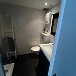 Theview Apartment