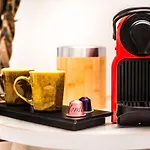 Spacious And Chic 1Br - Separate Kitchen & Washer