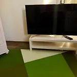 Spacious And Chic 1Br - Separate Kitchen & Washer