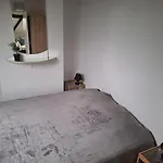 Cozy Nest By Gare Du Midi