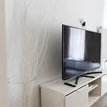 Appartement Avec Terrasse Privee Et Garage Rez De Chaussee Lumineux