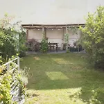 Cozy Room With Garden