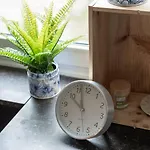 Jette - Base En Peripherie De Ville - 15Min Centre