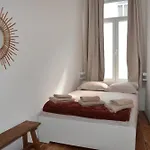 Sainte Catherine Apartments