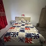 Modern & Comfortable City Center Oasis~King Bed !