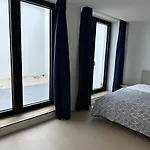 With Ensuite&garden Gasthuis Brussel