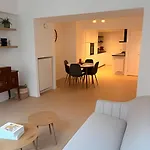 With Ensuite&garden
