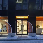 Easyhotel Brussels City Centre