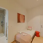 Quiet & Stylish 3-Bedroom Flat In Heart Of Ixelles