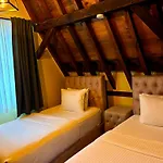 Family Heritage Grand Place