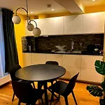 Family Heritage Grand Place