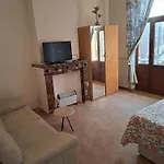 Chambres Et Appartement Dans Un Immeuble