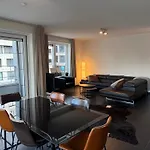 Stunning Apartment With 2 Bedrooms - Sleeps 6