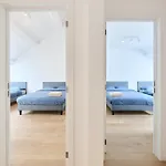 Toison D\'Or House 4