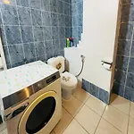 Modern & Comfortable City Center Oasis~King Bed !