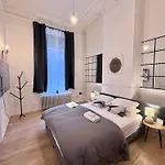 Homestay European