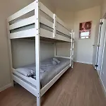 Elegant Renovated Apartment 2 Bedrooms Close To Transport