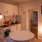 Zoe's World Apartment *